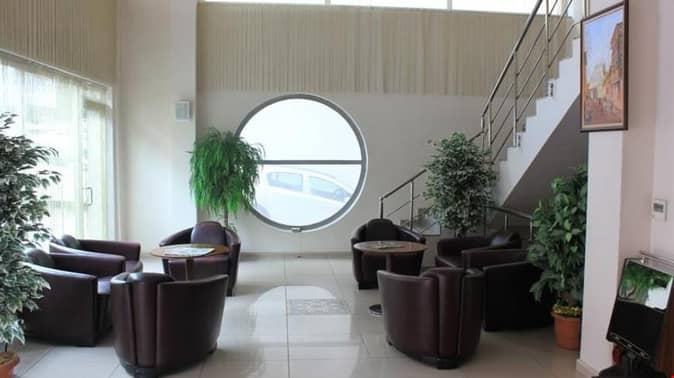 Siyav Otel